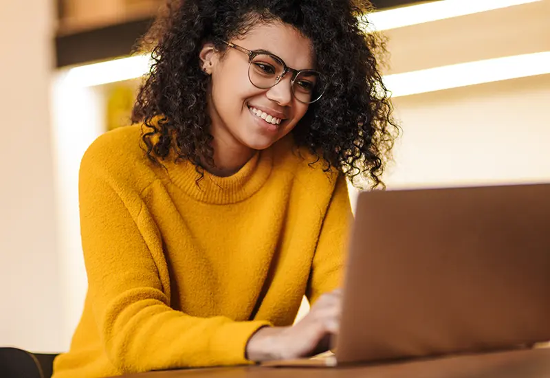 woman on laptop